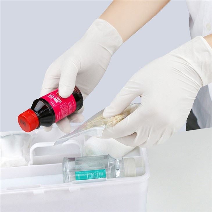 White Disposable Latex Gloves